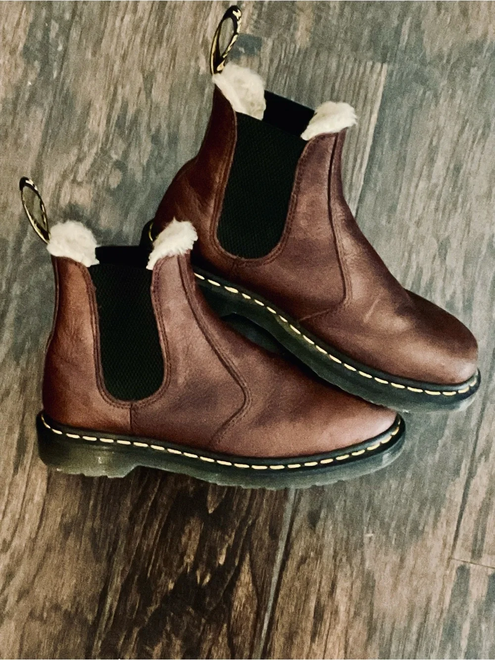 Dr. Martens Brown Leather Shearling-Lined Chelsea Boots . Size 8.